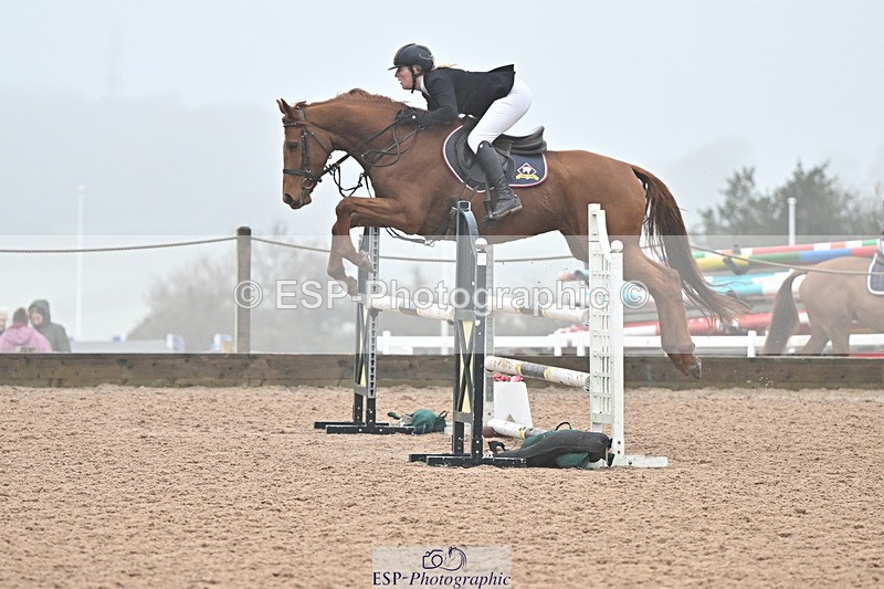 241103A-111049-06924 - SUN Cls 18 British Novice and 90cm Open