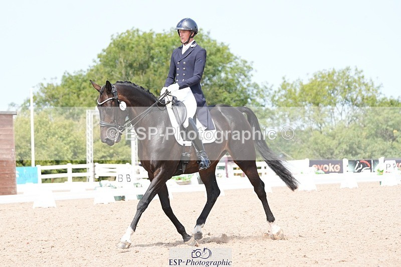 250815-124634-01075 - 016-Ben.JamesToto.light