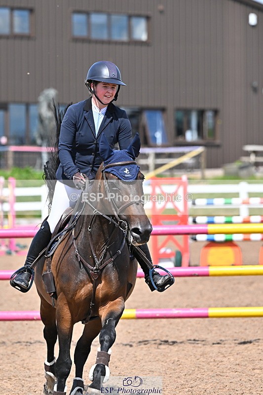 240619A-153933-00908 - Cls 5 Snr Foxhunter and 1.20m Open