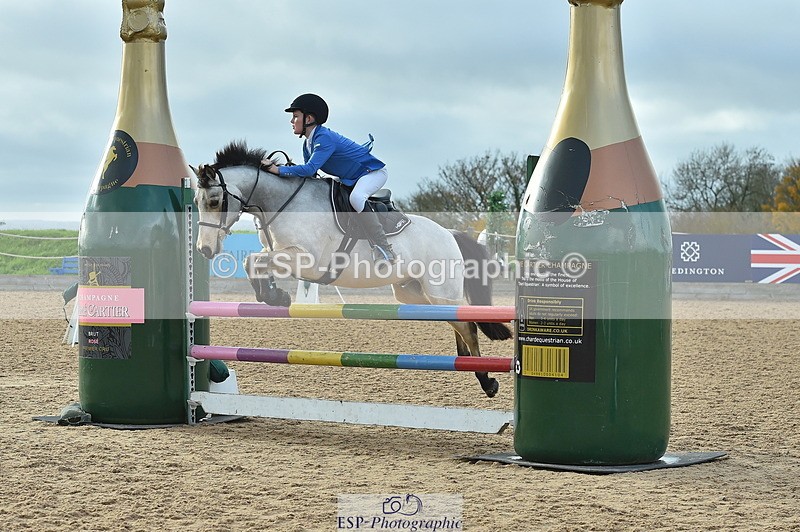 231119A-133858-06049 - Sun Cls 26 Springboard 128cm & 138cm