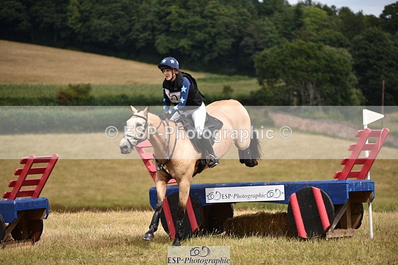 250802A-135112-04611 - B-090-Kate.Markham-SEYCHELLES.SILVER