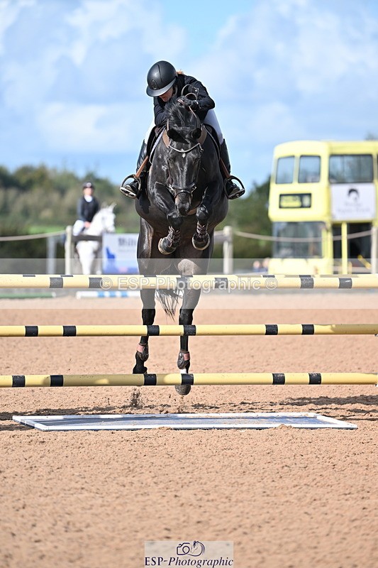 231014A-123940-04625 - Cls 19 1.15m Members Cup