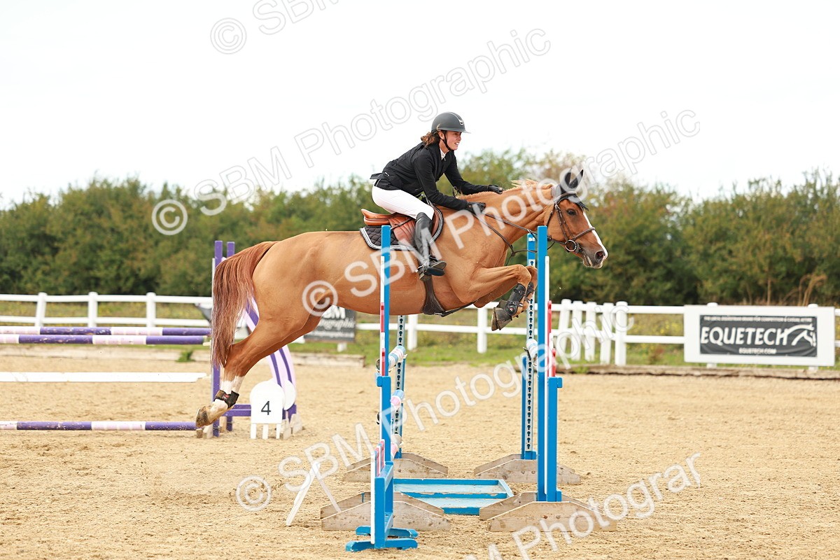 SBM_001627 - Class 4 - Senior Newcomers - 1.10m