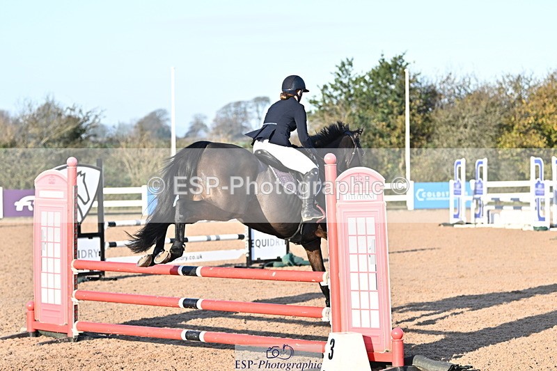 241113A-093613-00050 - Cls 01A&B Brit Nov & 90cm Open