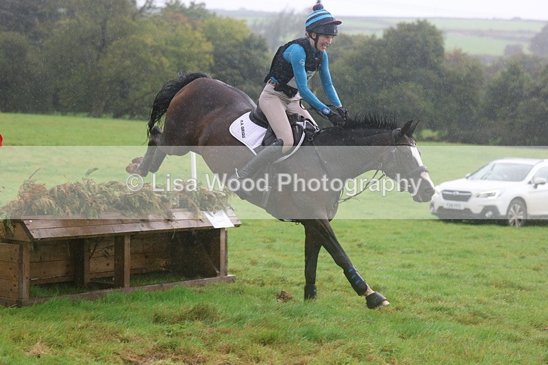 3E7A1910 - Class 4: 80cm: Box