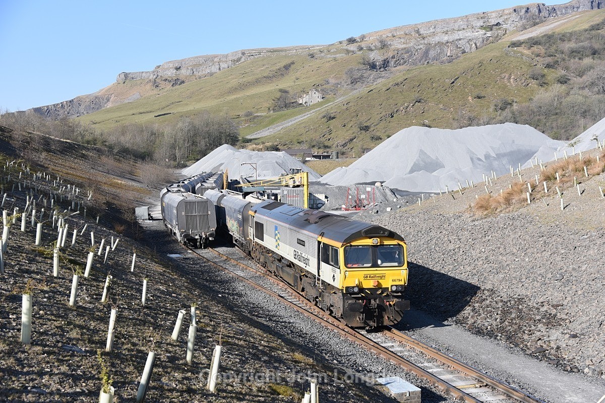 JL - 10.4.25 66794 6M38 Arcow - Bredbury, Arcow - Latest shots