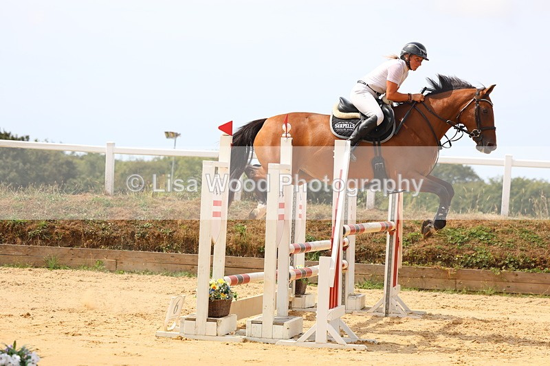3E7A4243 - Class 7: Senior Newcomers/1.10m open
