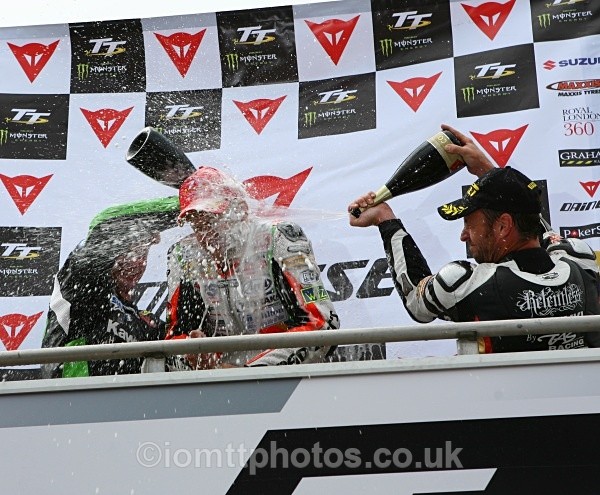  - Senior Race - TT 2010