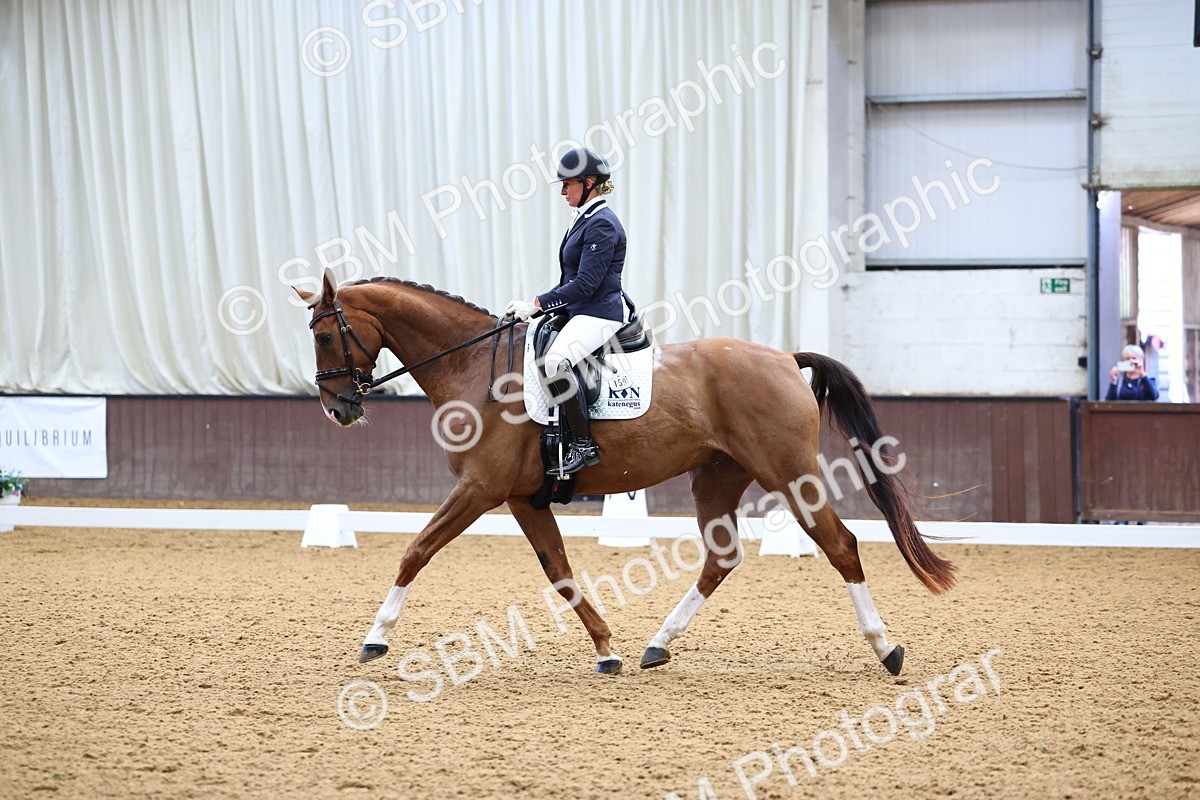 SBM_005683 - Class 5 - Novice 6 - 9.30-10.33