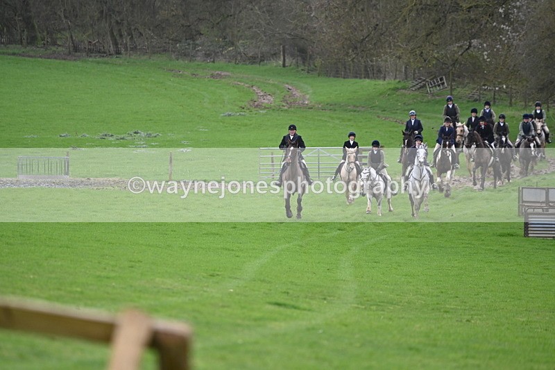 WJ6_9070 - Line Three