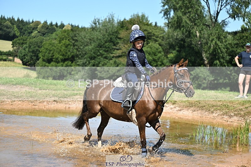 240729B-145853-02899 - Abbie's Group XC