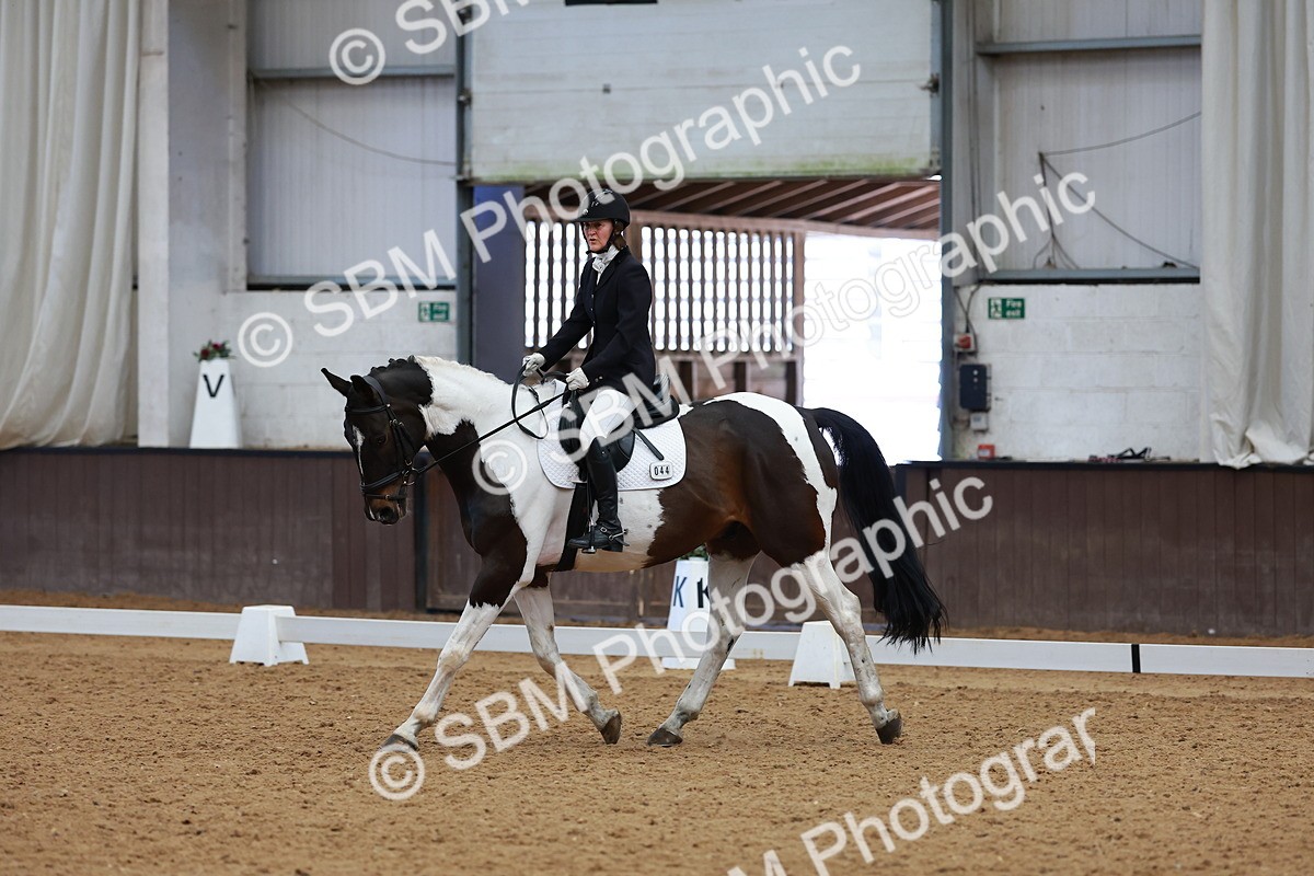 SBM_002974 - Class 14 - Novice 2