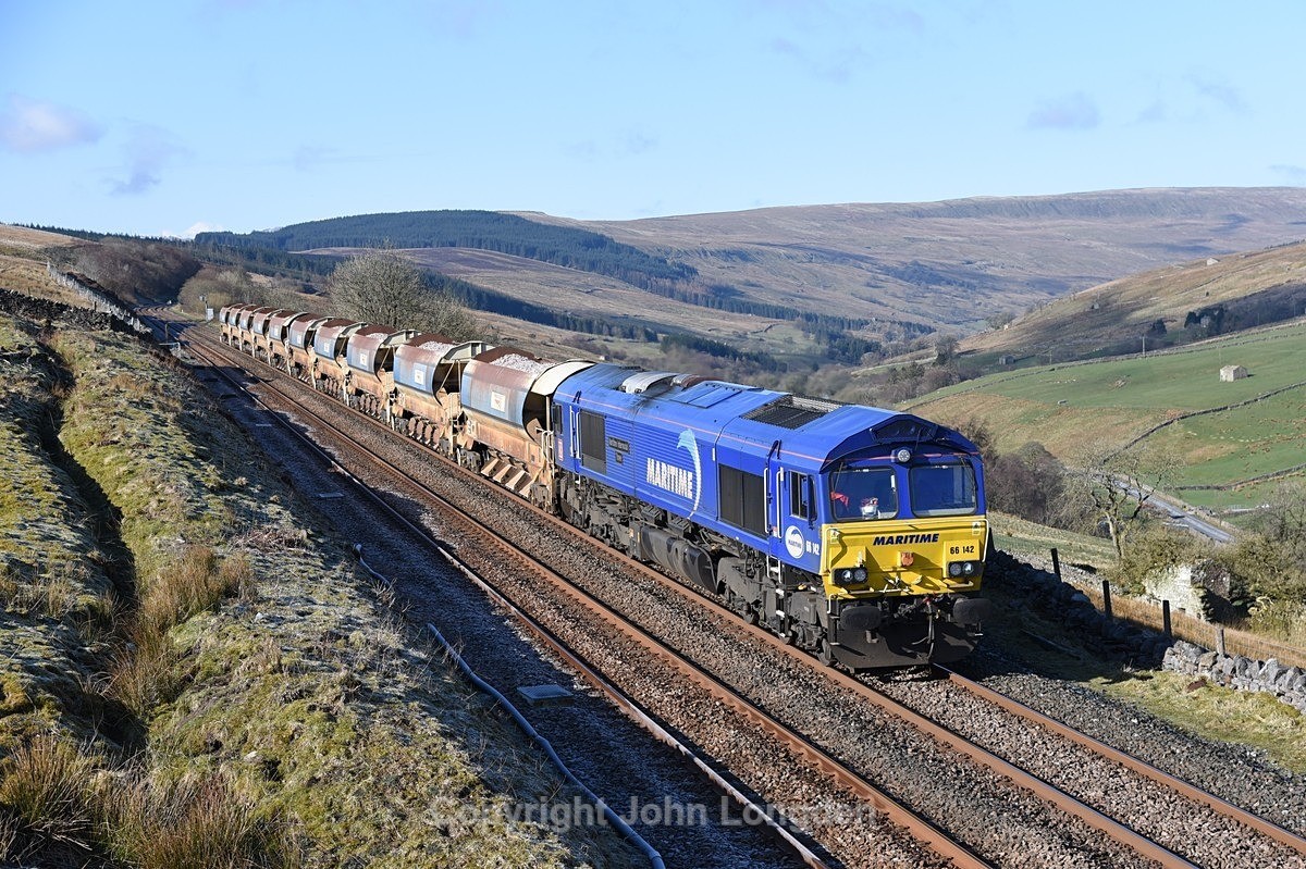 JL - 11.4.21 66142 6T50 Hellifield - Carlisle NY, Garsdale - Garsdale Troughs