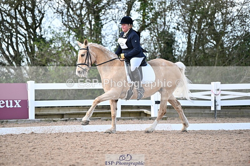 240324A-134006-03464 - Novice 28, 13.00 to 14.00