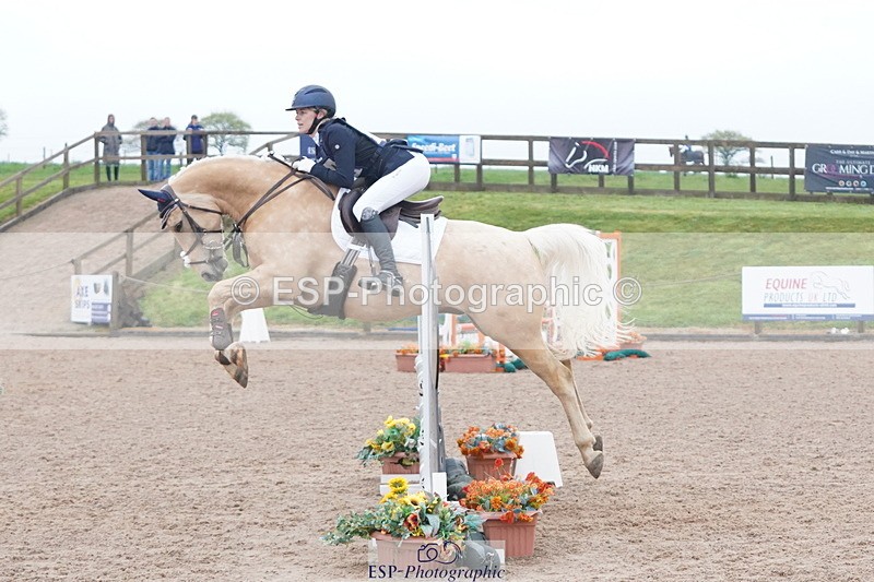 250419-095602-07861 - 554-Lauren.Reason-MERLYNS.CUSTARD.CREAM