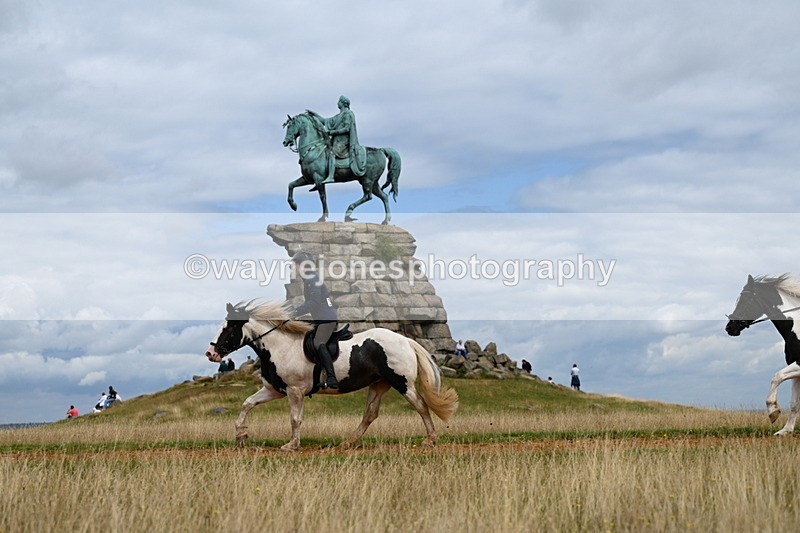 DSC_6918 - Time at Statue 12:45 to 13:15