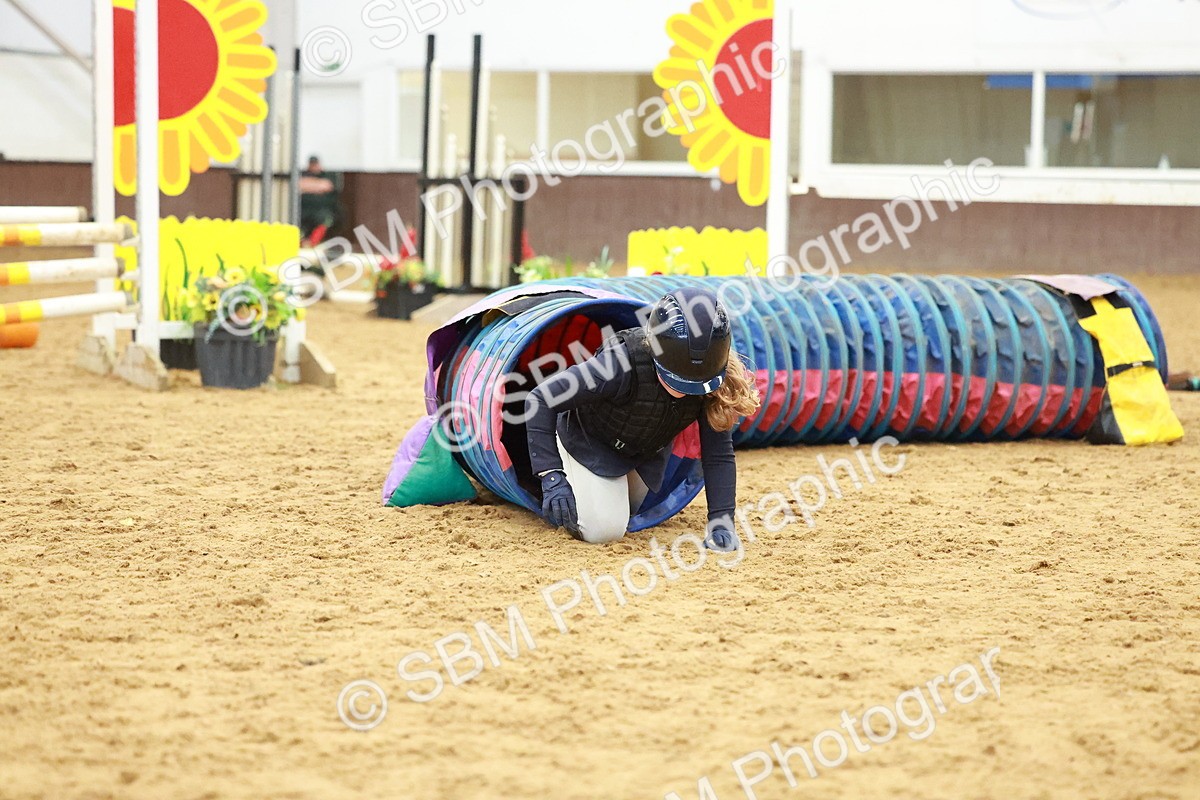 SBM_002175 - Class 3 - Horse & Hound (60cm)