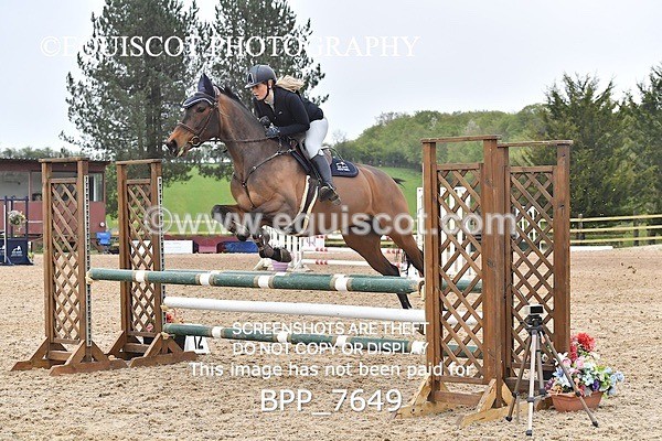 BPP_7649 - CLASS 14 SAT Senior BritiNovice/ 90cm Open