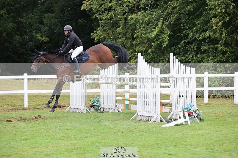 250830A-150448-07195 - Cls 16 Snr Newcomers and 1.10m Open