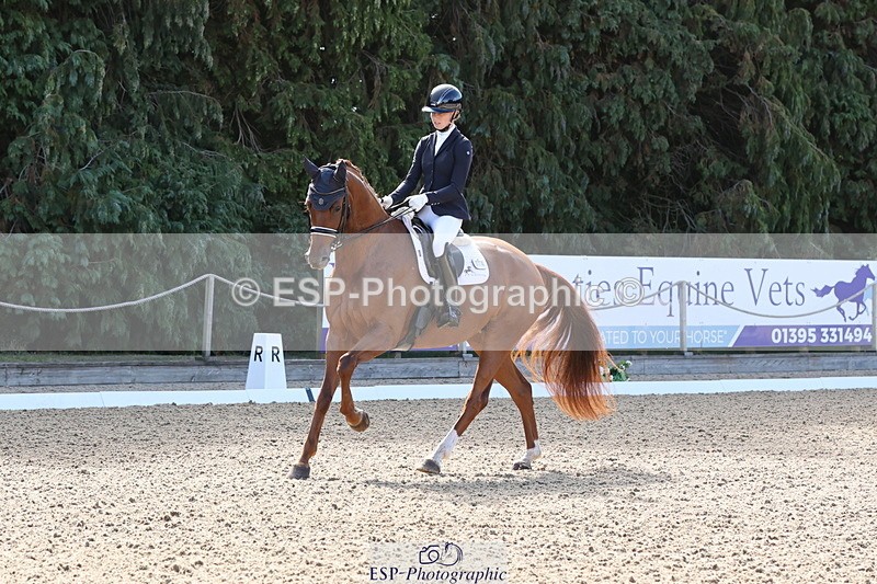 250809A-101136-02531 - 074-Robyn.WalkerSt.Giles.Voila