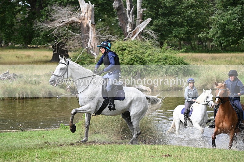 WJ7_1566 - Time at Water 10:48 to 11:13