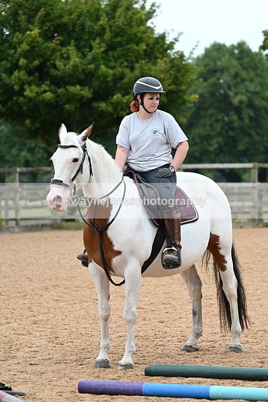 WJ7_9302 - Poles 14:00