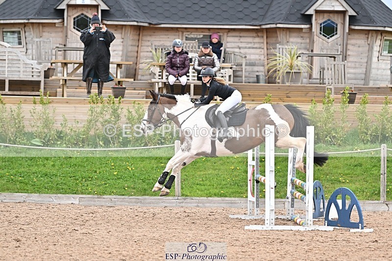 250414-105755-00329 - 80cm Round 1