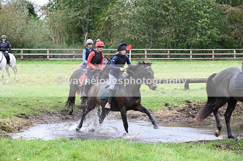 WJ6_6715 - Time at Photographer 13:06 to 13:23