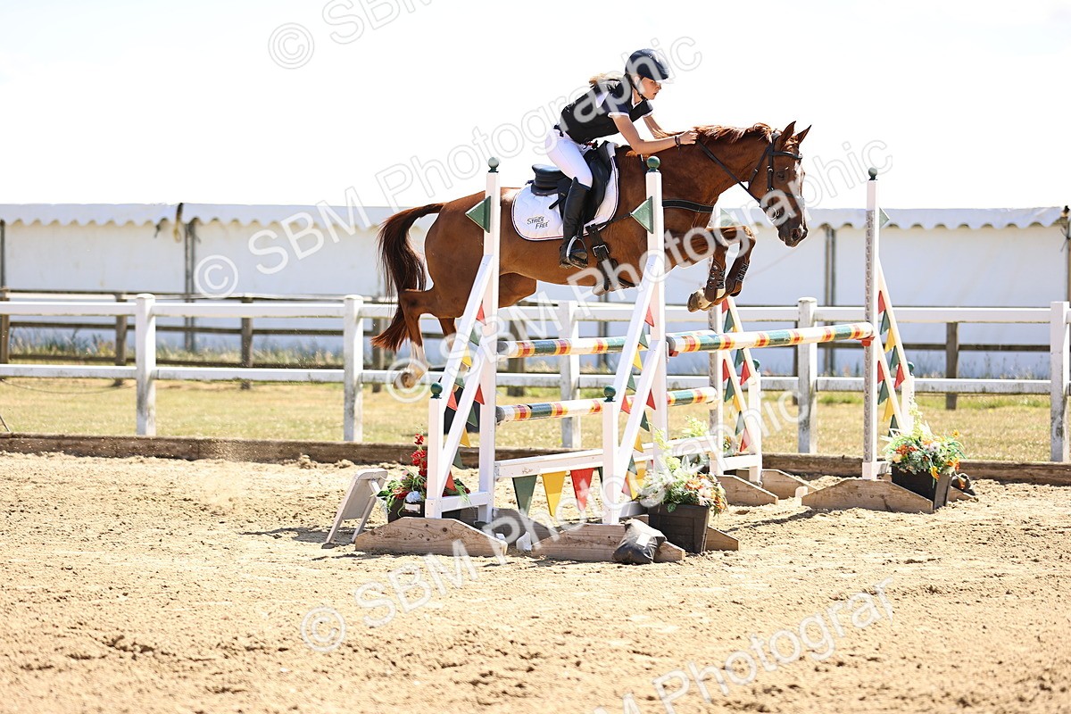 SBM_014967 - Class 15 - Senior Newcomers - 1.10m Open