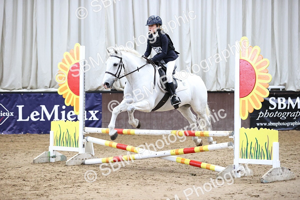 SBM_001550 - Class 5 - Henlow Veterinary Hospital 70cm