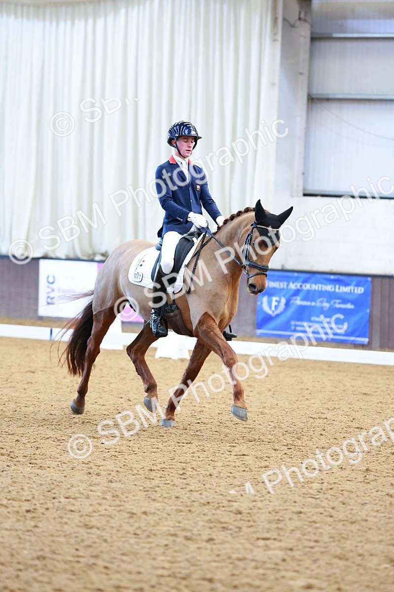 SBM_001336 - Class 18-15-16-22 - Elementary 5 Novice 5-Novice 6