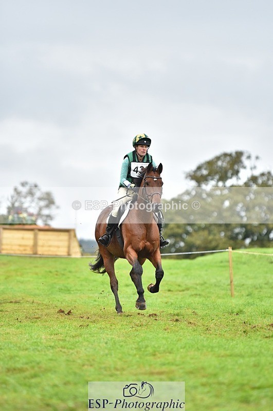 231021-115200-15910 - 433-WILLIAM-Laura.Sharpe-SC+XC