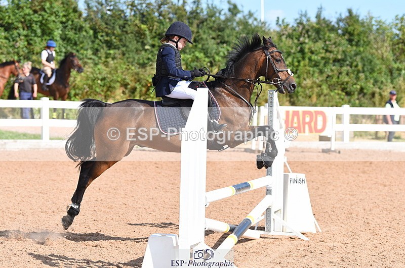 230718A-170002-00195 - 70cm