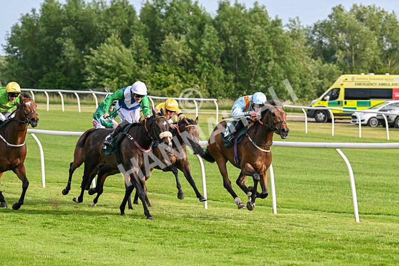 100625-Race 4-Lima Sierra-7002 - Race 4