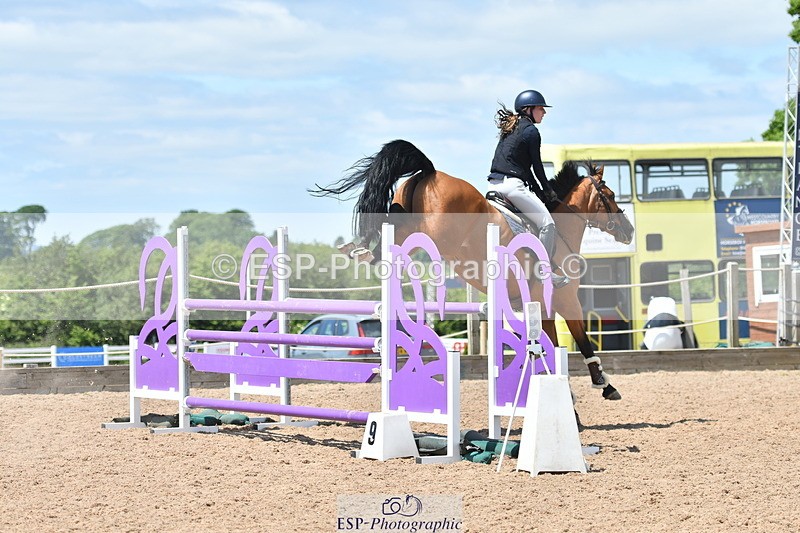 240609A-132354-05626 - Cls 18 Snr Newcomers and 1.10m Open