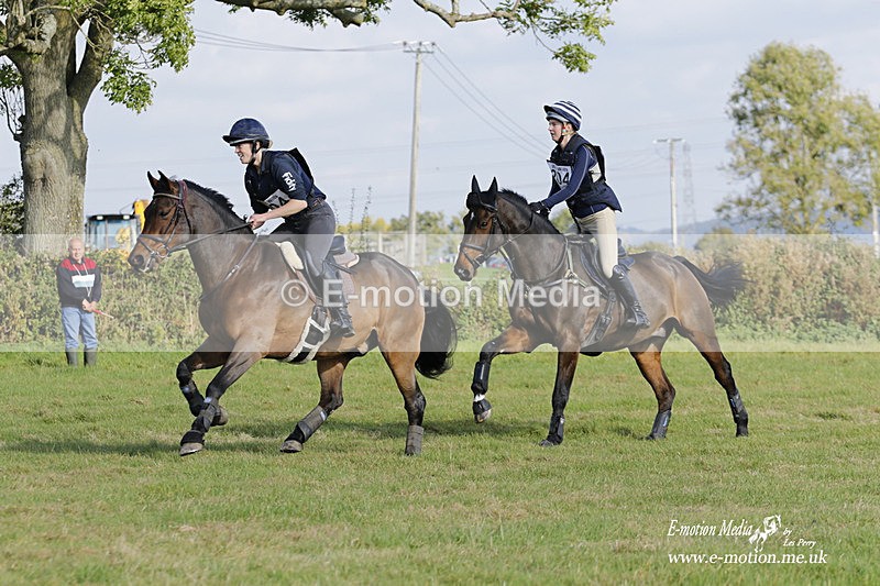  WWHT 171021 3554 - Intermediate Pairs (0.90m)  17/10/21