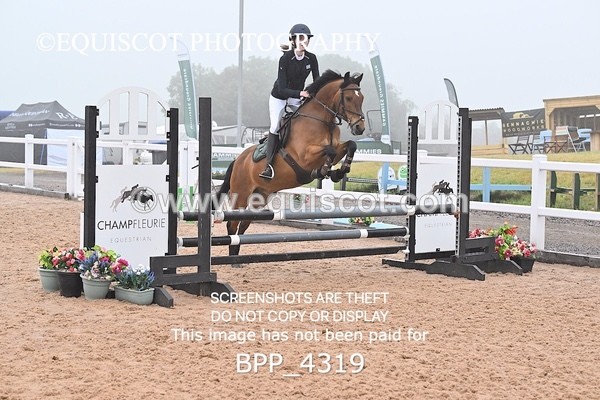 BPP_4319 - SAT CLASS 31 Cats & Pipes 128/138cms Debut C'ship Qualifier