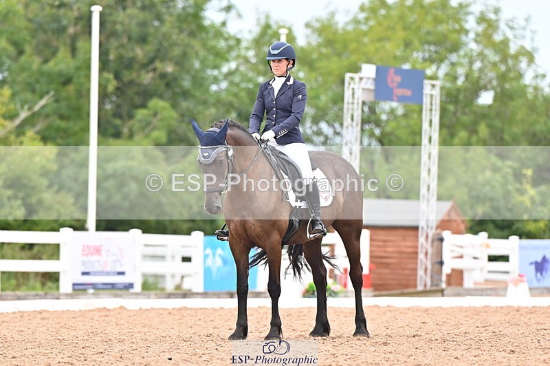 240817A-130919-09240 - 246-Katie.Carss-Desach.Cinderella