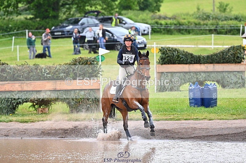 250524A-122709-10196 - B-325-Kat.Raybould-MONBEG.SHELBY