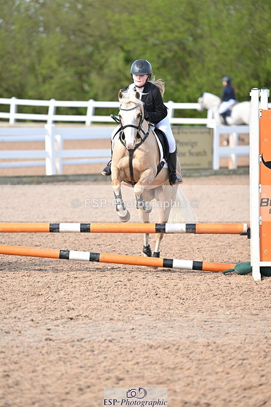 240504A-092909-00141 - Cls 11 Clear Round 50cm