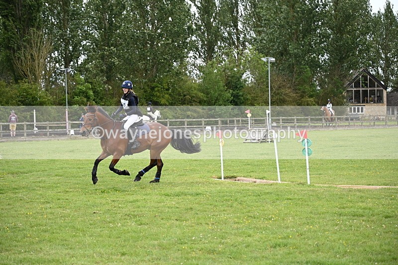 WJ6_3590 - Class 5 80cm Pairs