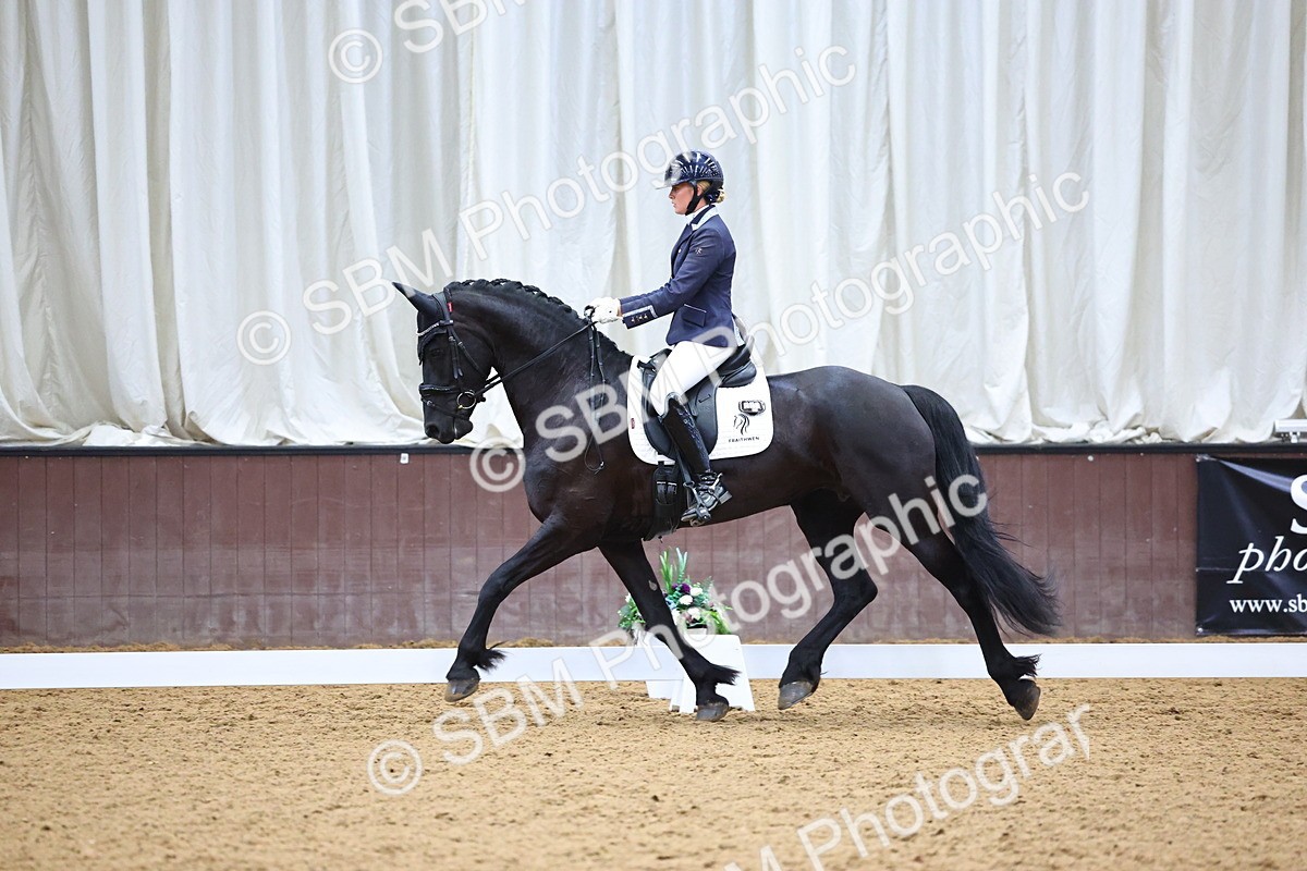 SBM_006587 - Class 5 - novice 6 - 12.04-13.07