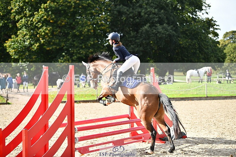 251004A-145257-01561 - Classes 8 & 9 70cm