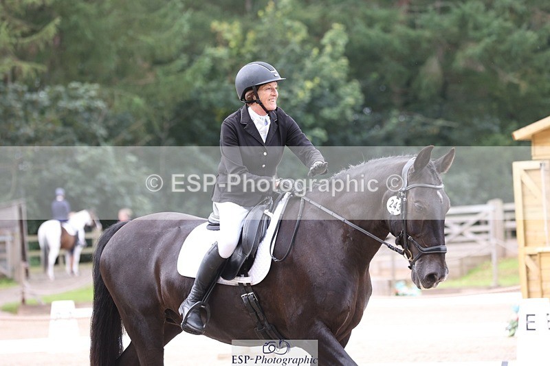 230812-123806-04060 - Cls 5 Novice Bronze 11.15 to 12.50 break