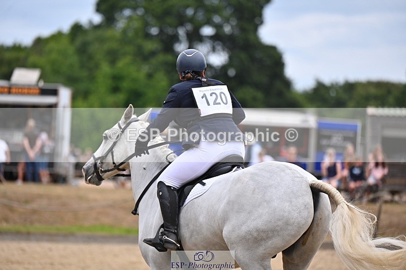 250802A-110813-02418 - C-120-Lucie.Trimnell-TULIRA.AD.ASTRA