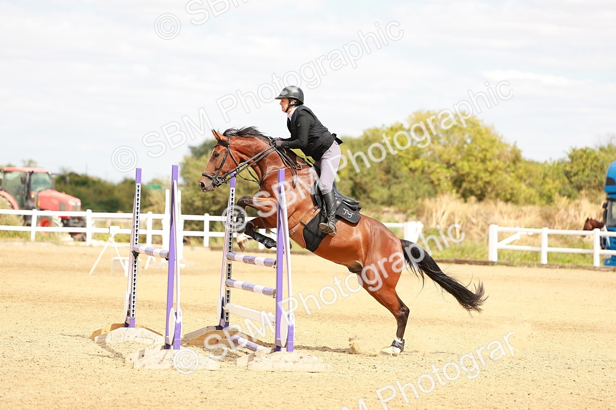 SBM_006701 - Class 4 - Senior British Newcomers - 1.10m