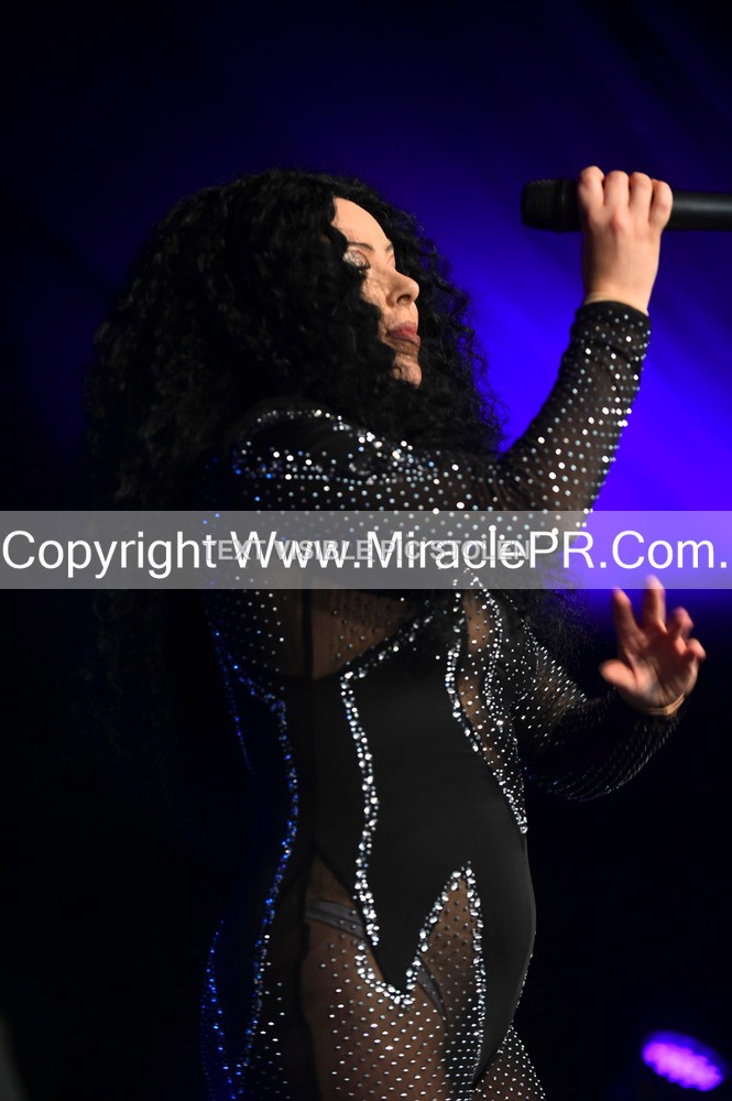 SH4_5991 - The Cher Experience