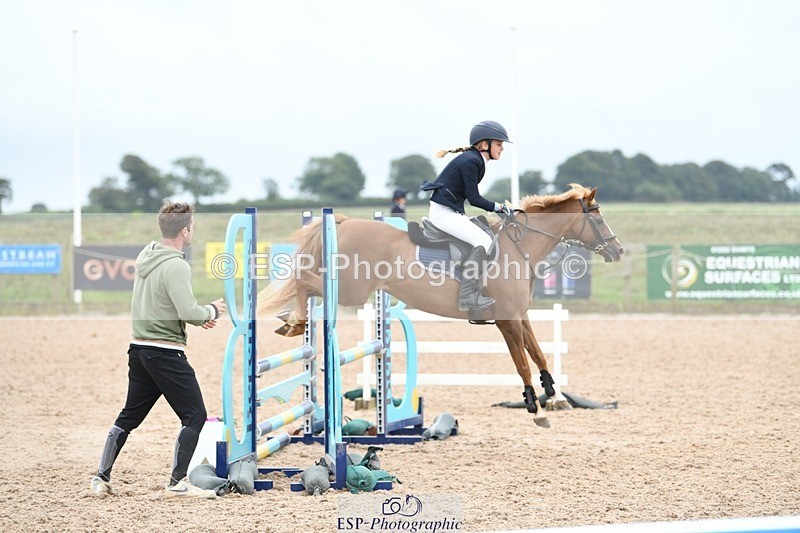 250807-104952-00363 - 80cm Round 1