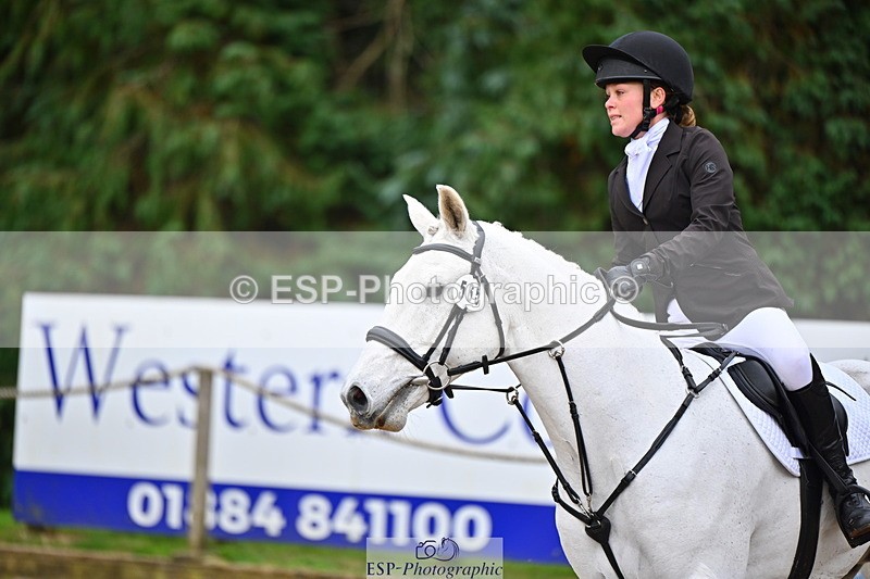 251026A-144206-25216 - G-565-Katie.Maddox