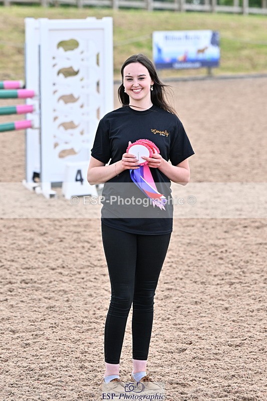 240608A-140111-02689 - Cls 4 Snr Newcomers and 1.10m Open